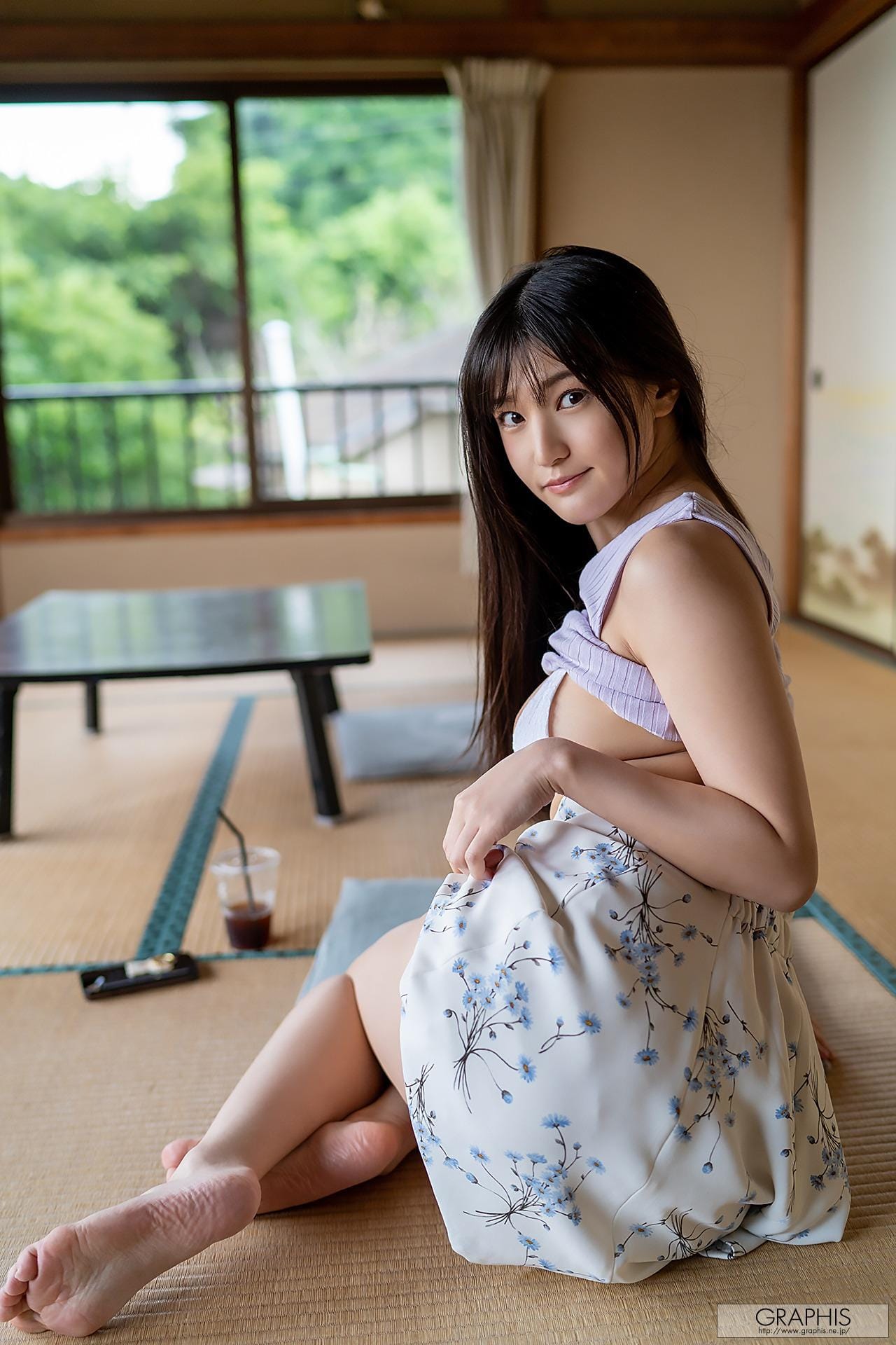 带有独特和服反差魅惑的粉嫩鲍鱼美穴私房照